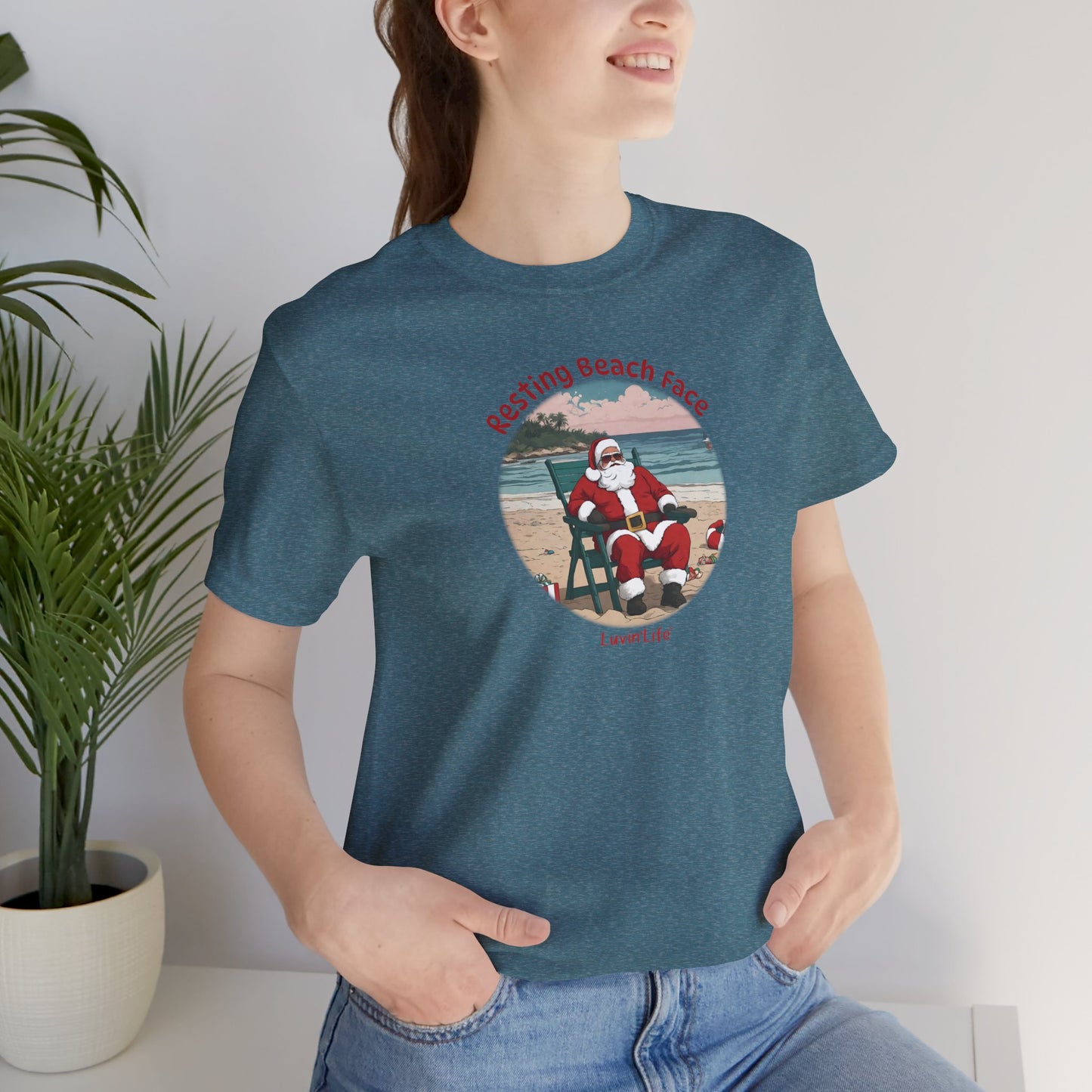 RESTING BEACH FACE - SANTA - Bella+Canvas Unisex Short Sleeve Tee (+5XL)